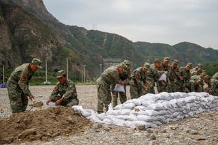 火箭客场2胜9负&与马刺并列联盟倒四 而主场11胜1负仅次于绿军